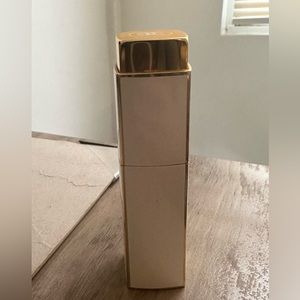 Chanel atomizer does not include refill